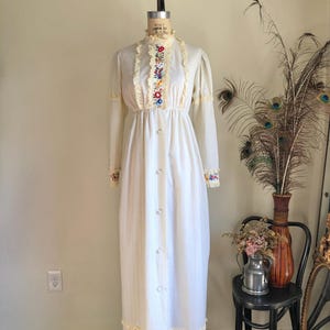 1970s Mr Jac Vintage Floral Embroidered Victorian Style Cream Cotton Renaissance Prairie Dress with Lace Trim