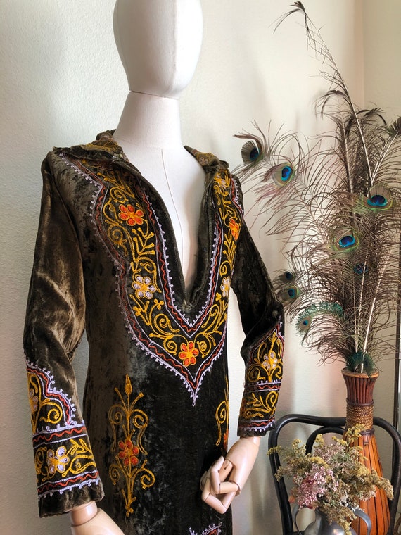 Magical 1970s Velvet Embroidered Indian Hooded Ka… - image 7