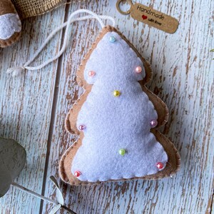 Tree Decoration, Gingerbread Man, Xmas Tree Decor, Gingerbread House, Felt Xmas Ornament, Secret Santa Gift, Cute Christmas Decor, Christmas Gift, Xmas Felt Decor, Xmas Ornament, Felt Craft Decor, Xmas Decor Gift, Unique Xmas Decor.