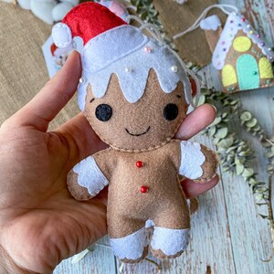 Tree Decoration, Gingerbread Man, Xmas Tree Decor, Gingerbread House, Felt Xmas Ornament, Secret Santa Gift, Cute Christmas Decor, Christmas Gift, Xmas Felt Decor, Xmas Ornament, Felt Craft Decor, Xmas Decor Gift, Unique Xmas Decor.