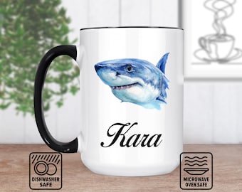 Taza con cabeza de tiburón y nombre personalizado: regalo único y personalizado para amantes del océano, divertida decoración de tiburón, taza de café de cerámica personalizable.