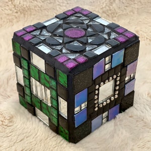 Small Mosaic Color Block Cube