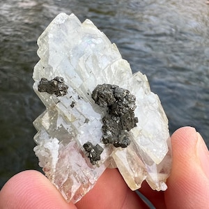 Grappolo di barite blu scintillante dal Marocco • 47 grammi • Grappolo di cristallo di barite blu marocchino con ventagli spessi cristallo di barite gemma