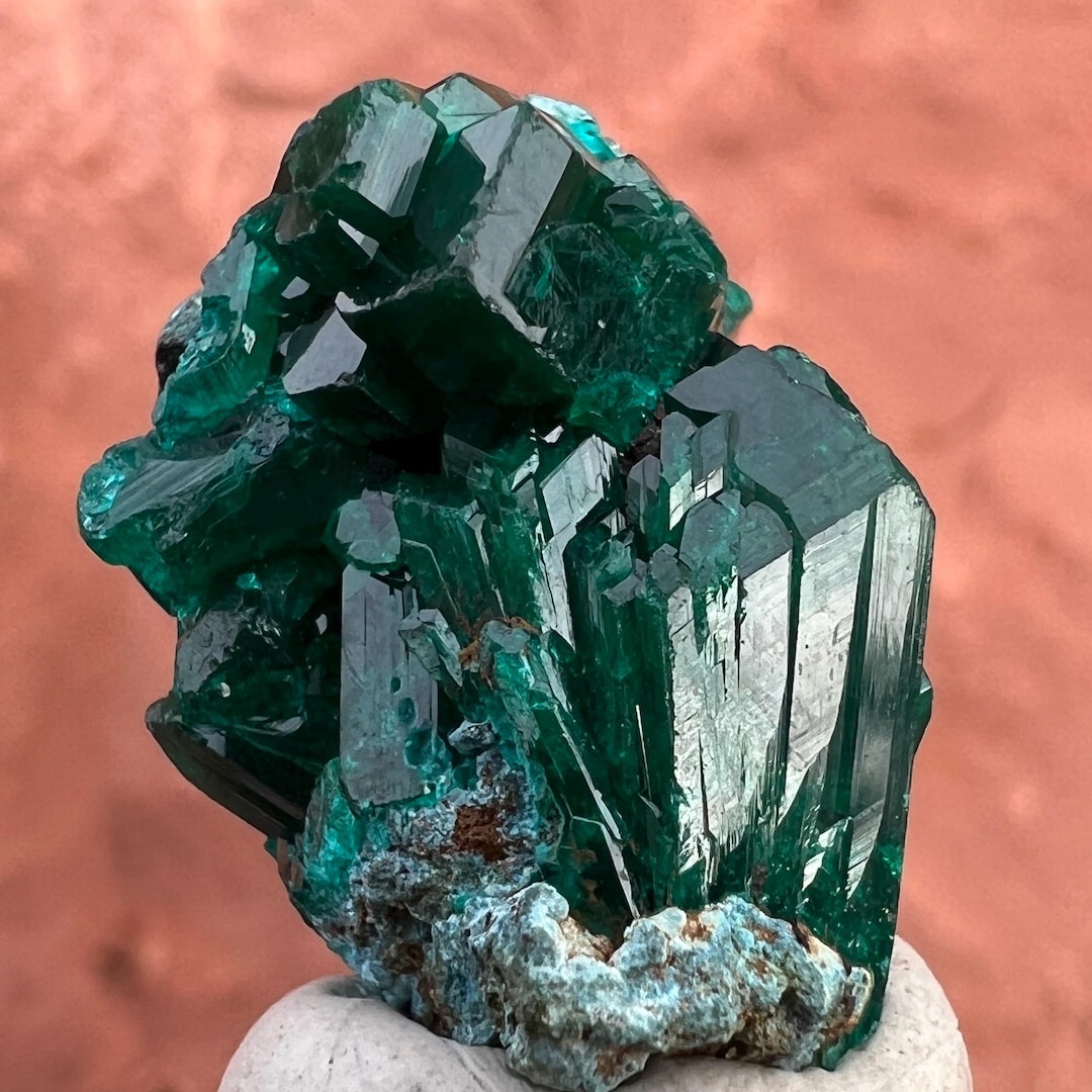 DIOPTASE VERTE DE NAMIBIE 4.7 mm x 3.8 mm ★★ P475.129T