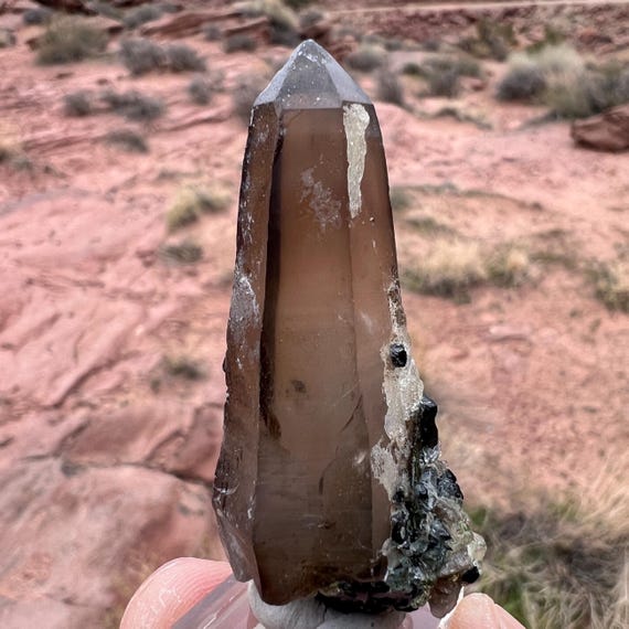 Namibia ゴボボセブ山 ヘマタイトインクォーツ(クラスター) Smoky Quartz Crystal With Fluorescent Hyalite Opal • 27 Grams From