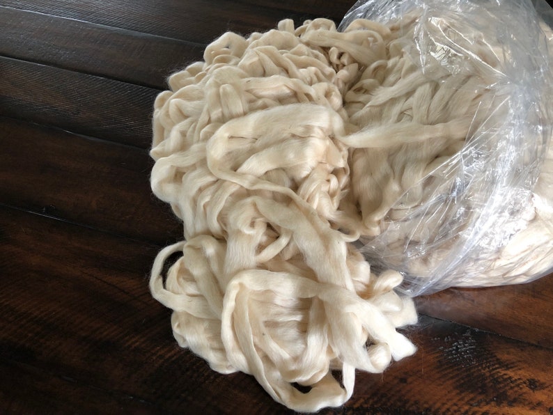 Warm White Suri Alpaca Roving