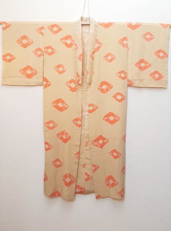 cream yellow Kimono robe with orange Shibori tie-… - image 7