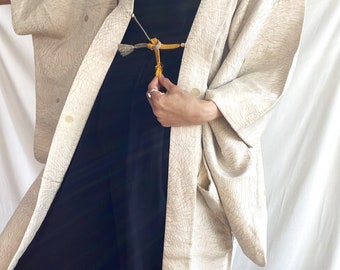 Veste kimono/chrysanthème blanc/paillettes HAORI/ « URUSHI » (usure de la laque)/original japonais vintage/ pour mariage/costume de mariée