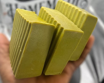 3pcs-Cerasee&seamoss barsoap for acné repairs (3bars)