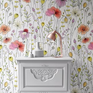 Poppy Wallpaper Peel and Stick for a Charming Girls' Room, Nature-Inspired Botanical Wallpaper, Customizable for a Cozy Girls' Bedroom