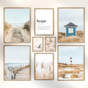 Poster Set - Nordic Dreams - 8 Premium Wandbilder für Wohnzimmer, Schlafzimmer - Strand, Meer, blau - ohne / mit Rahmen - ARTFAVES®