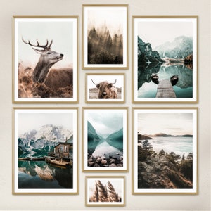 Poster Set - Mysti River - 8 Premium Wandbilder für Wohnzimmer Schlafzimmer - See, blau, braun, Berge, Hirsch - Rahmen optional - ARTFAVES®