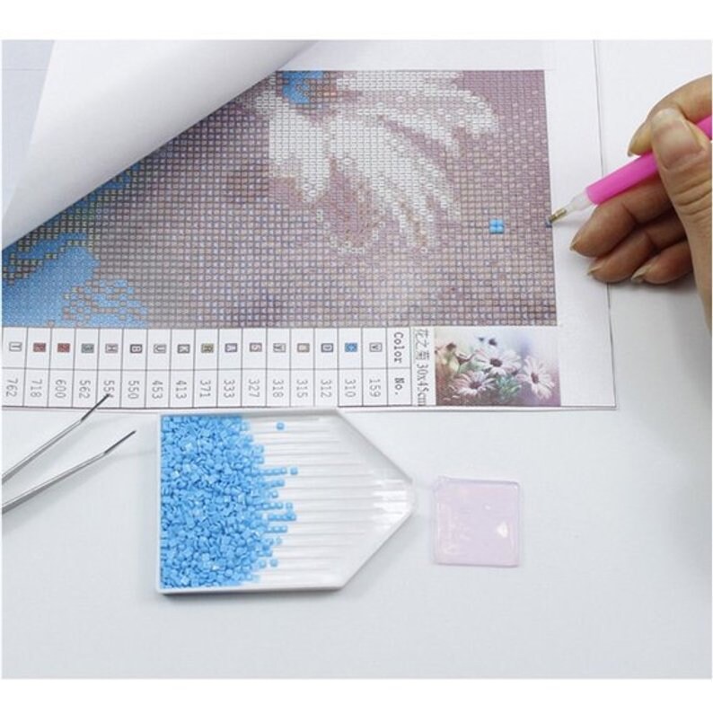 5D Diamond Painting Kit Full SquareRound Drill Cross Stitch White Lion King Rhinestone Mosaic Crafts Animal Diamond Embroidery Room Decor