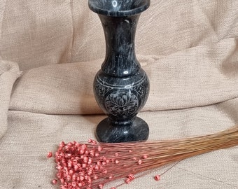 Vintage black/grey marble vase.