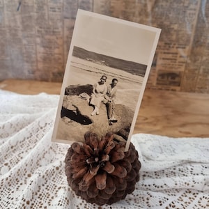 Vintage Foto. Schönes Paar am Meer.