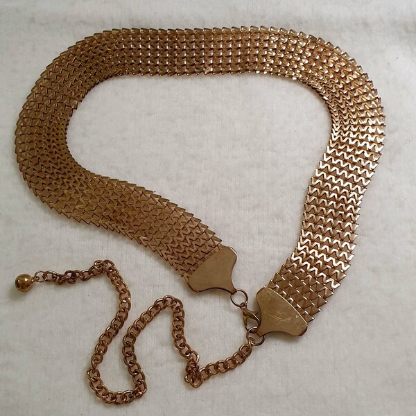 Vintage chain mail metal gold belt.
