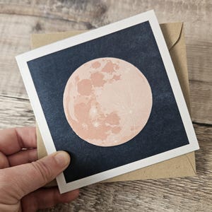 La Lune Rose - Carte de voeux simple carrée avec enveloppe marron recyclée (vierge à l'intérieur)