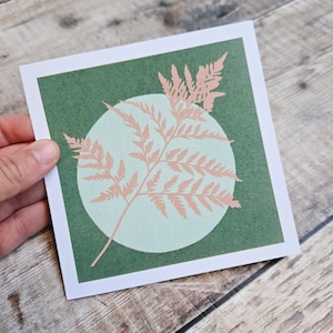 Fougère - Carte de voeux simple carrée avec enveloppe brune recyclée (vierge à l'intérieur)