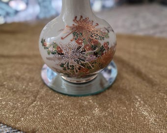 Jarrón beige con motivos artísticos japoneses - Cristalería vintage de colección