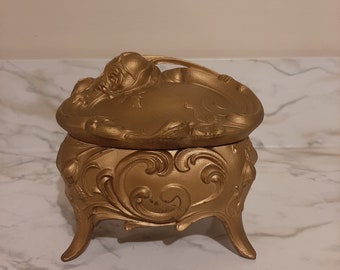 Details about Vintage Jewelry Box 2 Layers Metal Art Craft Flower Carved Stone Decor Gift Details about Vintage Jewelry Box 2 Layers Metal Art Craft Flower Carved Stone Decor Gift