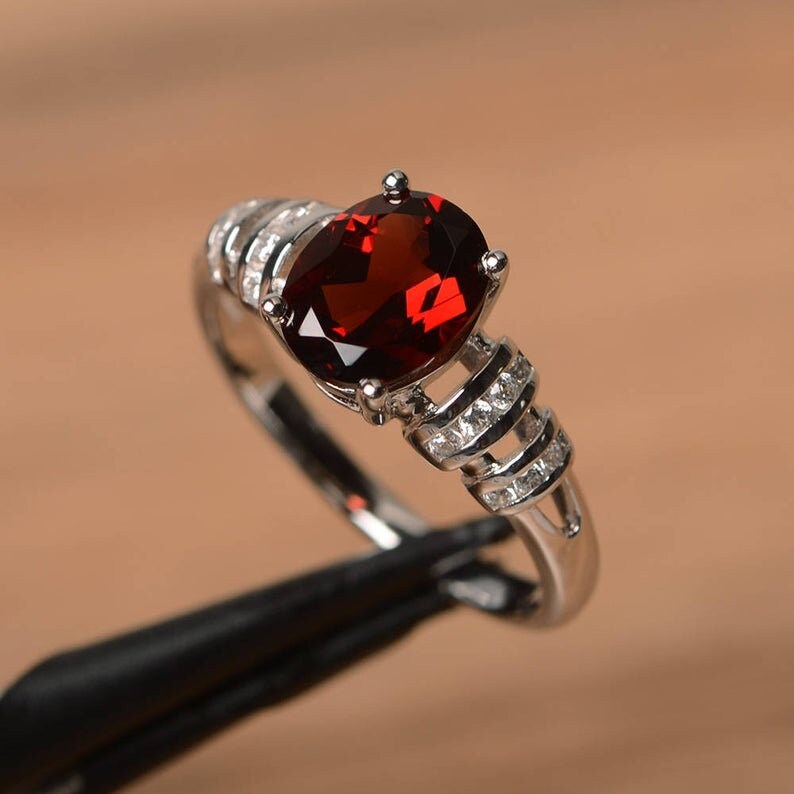 Wedding Ring Natural Garnet Ring Red Gems January Birthstone Ring Oval Cut Gemstone Sterling Silver Ring Western Jewelry Promise Day Ring