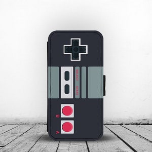 Funda para teléfono tipo billetera con insertos para tarjetas, funda de cuero personalizada para teléfono, consola Gameboy vintage: ¡agrega tu nombre!