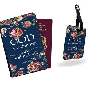 Gepersonaliseerde paspoorthoes, aangepast bagagelabel, reisaccessoires set cadeau, bijbeltekst, cadeau voor haar, God is in haar