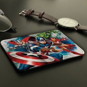 Schlanke Kunstleder Kartenhalter, personalisierte Kreditkartenetui, individuelles Geschenk für sie und ihn, Marvel Captain America und die Avengers