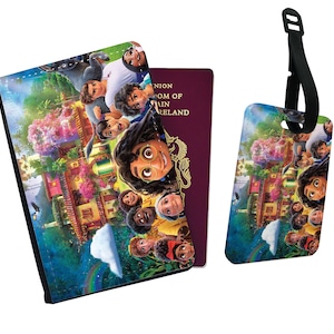Gepersonaliseerde paspoorthoes, aangepast bagagelabel, reiscadeauset, Disney Princess, Encanto, Mirabel, familie, cadeau voor haar