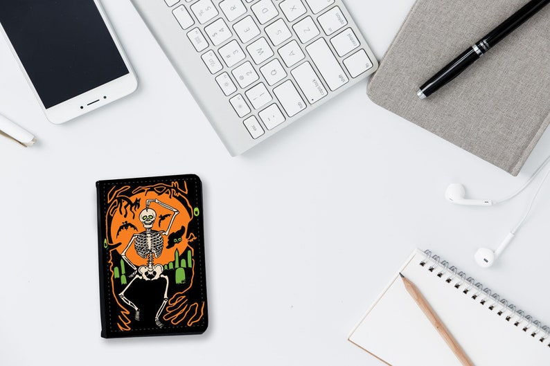 Personalised Passport Cover and Luggage Tag Gift Travel image 2