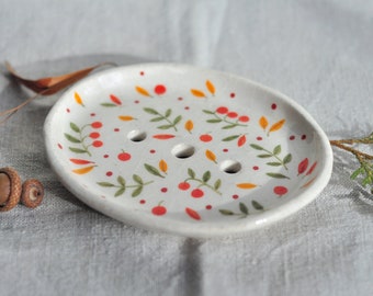 Ceramic handpainted soap dish, Clay soap dish, White stoneware sponge holder, Bathroom rustic decor,  Pottery dish with with autumn pattern