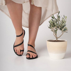 Toe ring sandals women, Strappy Greek leather sandals, Barefoot  leather black sandals