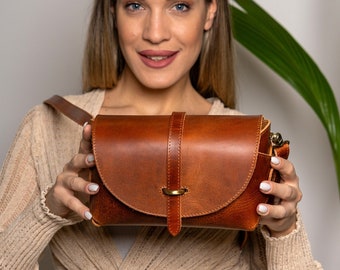 Small Leather Crossbody Bag: Handmade Full Grain Purse