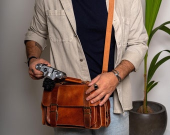 Honey Brown Leather Camera Bag: Vintage DSLR Case, Unisex Design