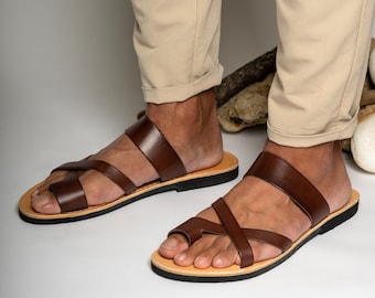 Leather Greek Sandals for Men: Minimalist Toe Ring Design