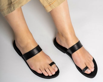Black Leather Toe Ring Sandals: Handmade Greek Style Barefoot Shoes
