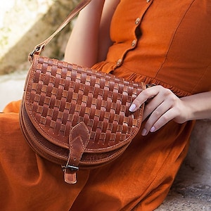 Brown leather saddle bag purse for women, Vintage saddle bag purse, Crossbody leather saddle bag handmade