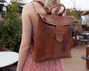 Handmade Brown Leather Backpack Women: Crete Island Rucksack  display picture 2
