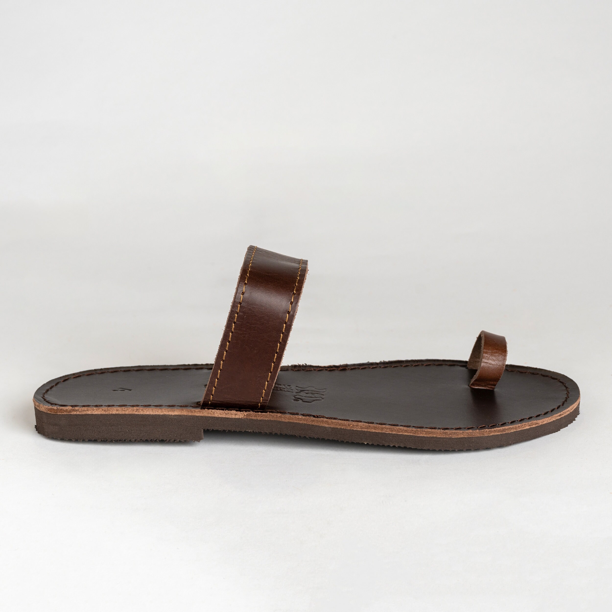 Handmade Brown Leather Toe Ring Sandals - Greek Style Men display picture 2
