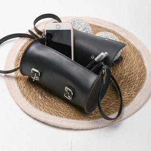 Black leather cylinder mini purse for women, Small barrel bag leather, Crossbody leather purse image 3