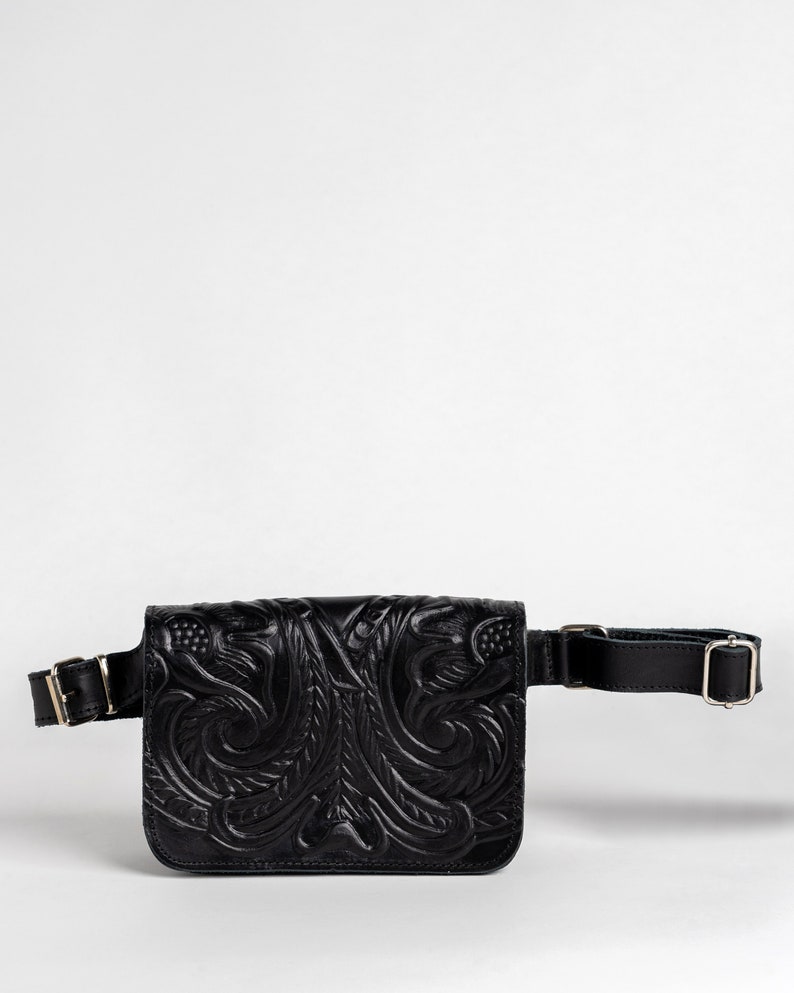 Tooled leather belt bag for women, Western leather fanny pack, Waist purse leather, Calf leather bag Black