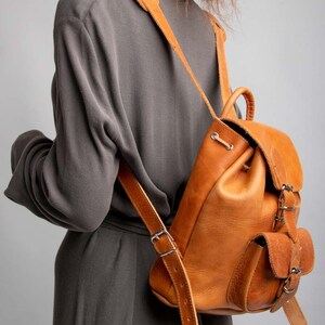 Vintage leather backpack women, Leather rucksack, Handmade leather backpack, Lederrucksack damen, Sac dos cuir image 2