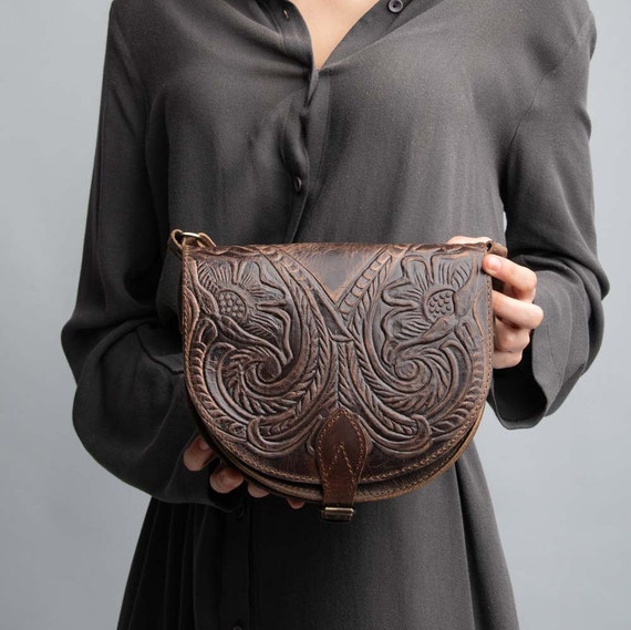 Handmade Tooled Leather Crossbody Bag: Rustic Saddle Purse