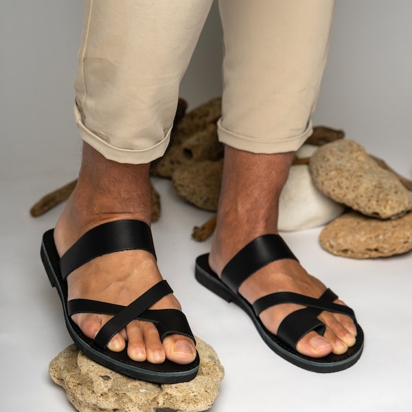 Sandales à lanières en cuir noir pour homme, sandales plates en cuir avec anneau d'orteil, sandalias hombre, sandalen herren, sandales homme