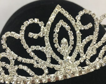 Vintage rhinestone tiara, spectacular metal crown set in crystal rhinestones, bridal, costume, cosplay.