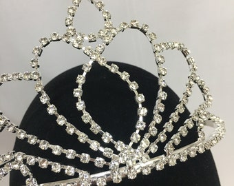 Vintage rhinestone tiara, spectacular metal crown set in crystal rhinestones, bridal, costume, cosplay.