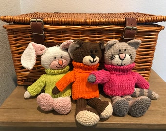 Knitted Happy Pets