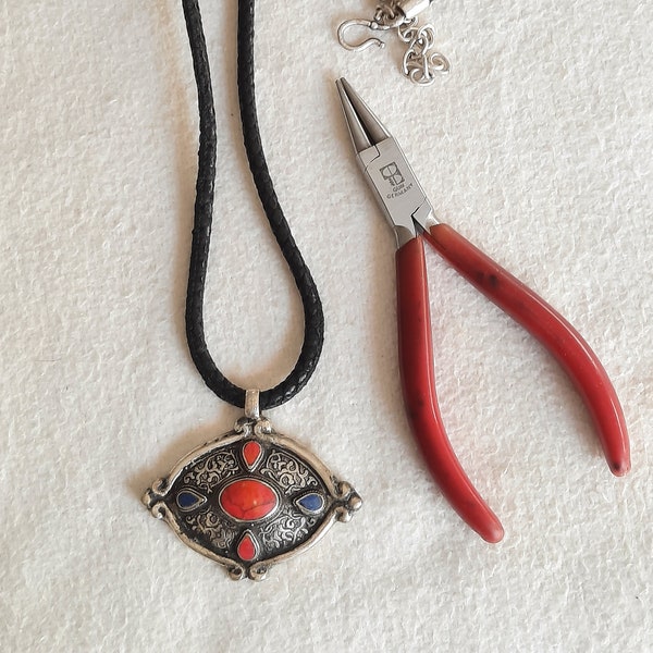 Collare girocollo viola scuro con anello a O dorato, girocollo gotico in similpelle, collana gotica delicata, gioielli grunge, collana punk eGirl - Italia