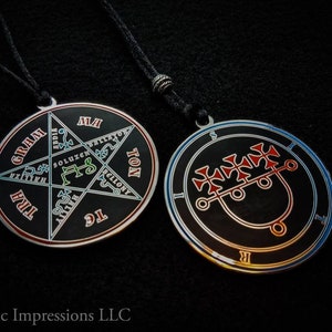 Sitri Sigil Goetia Seal Necklace for Goetic demon summoning rituals from the Lesser Key of Solomon Occult Grimoire, TETRAGRAMMATON on back