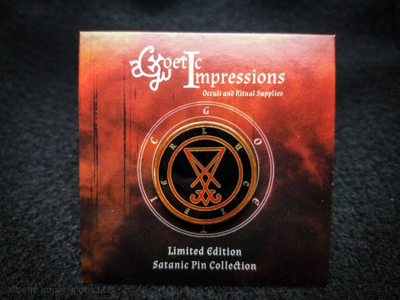 Pin de esmalte duro con el sigilo de Lucifer imagen 8